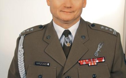 Płk Marek Wrzosek, wykładowca Akademii Obrony Narodowej