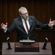 Tuż po incydencie Grzegorz Braun wyszedł na mównicę sejmową. Chciał dyskusji teologicznej