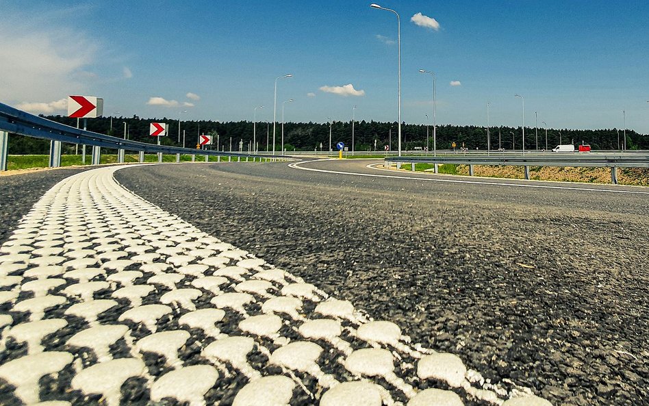 Przed końcem roku przybędzie jeszcze ok. 230 km nowych szybkich dróg