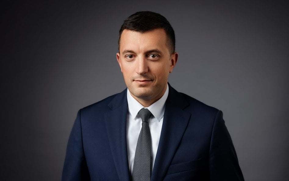 Zajmujemy się całym cyklem życia silnika lotniczego
