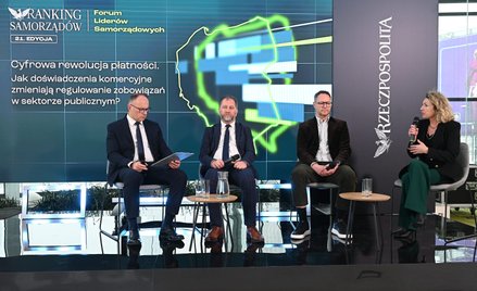 Podczas debaty rozmawiano o cyfrowej rewolucji płatności w sektorze publicznym, której przykładem je