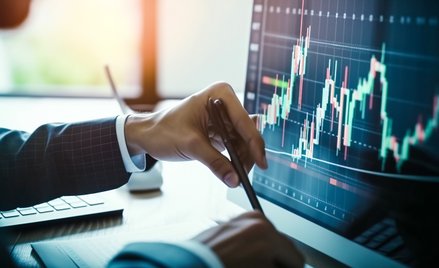 Analitycy szukają zysku w mniejszych firmach