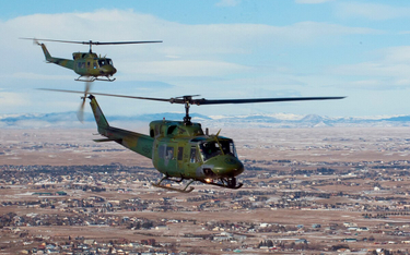 Śmigłowce Bell UH-1N Iroquois, a więc wojskowej wersji produkowanej w latach 70., są nadal użytkowan