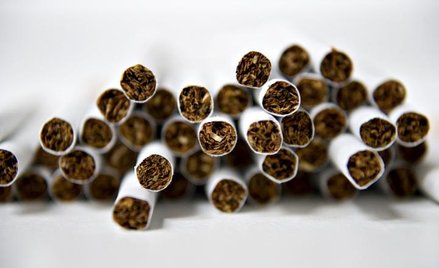 Sprzedaż papierosów spadła o 6 proc.