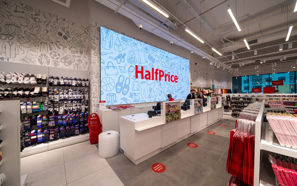 Ekspansja sieci Worldbox wstrzymana, Half Price rośnie młodszy brat