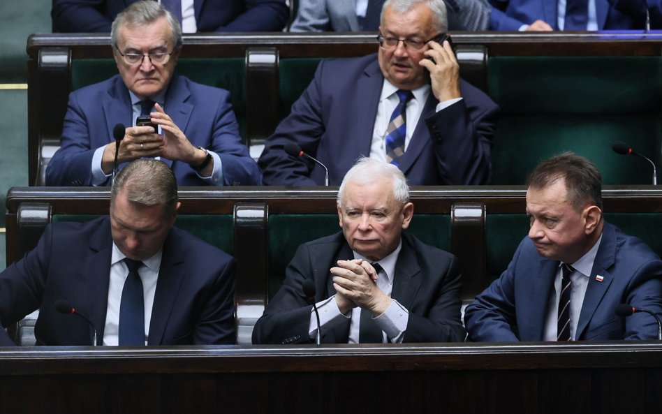 PiS jest obciążany aferą Zondacrypto także przez wyborców opozycji