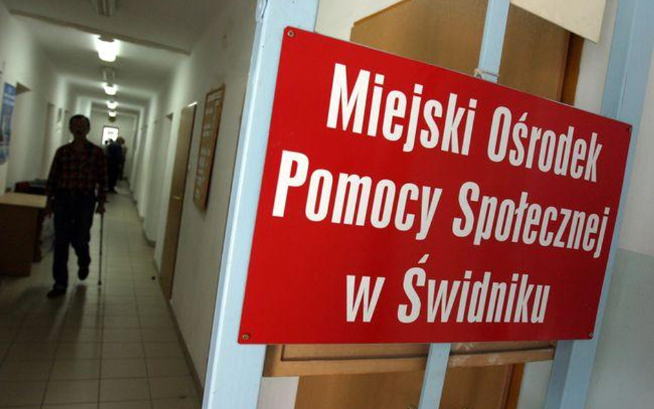 Pracownicy socjalni chcą przywilejów