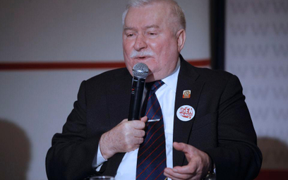 Wałęsa o Romaszewskim: niech zarabia na kapitalizmie, jak Kwaśniewski