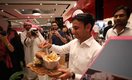 Dubaj: 10 tys. dolarów za hamburgera