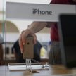 Apple sprzedał rekordową liczbę 10 milionów nowych smartfonów w pierwszy weekend dystrybucji – poinf