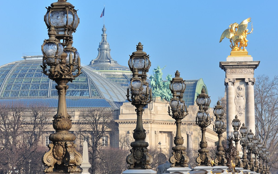 Monumentalny budynek Grand Palais w Paryżu otwarto w 1900 roku.