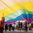 Pojęcie „ideologia LGBT” nietrudno skojarzyć z niebezpieczną organizacją i „tęczową zarazą”, a mówim