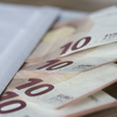 Bankomat wypłacał podwójnie. Doszło do zamieszek