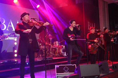 Zespół Zakopower, przy którego muzyce bawili się goście Balu "Parkietu".