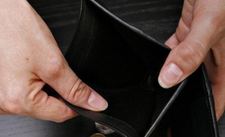 GUS: spada skrajne ubóstwo w Polsce