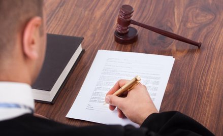 Umowa cywilnoprawna na szkolenie aplikantów jako informacja publiczna