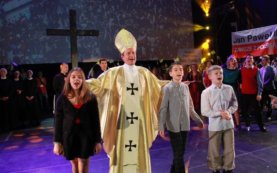 Jacek Kawalec w spektaklu „Karol” gra rolę Jana Pawła II