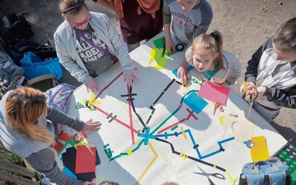 ?W ramach akcji „Miasto Dzieci” zrealizowano 12 warsztatów miejskich z udziałem dzieci z trzech szkó