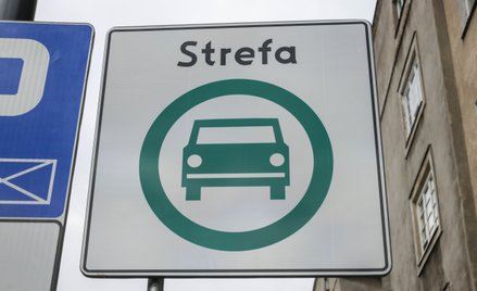 Znak drogowy informujący o strefie czystego transportu