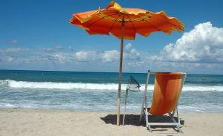 Jak bez stresu dla obu stron zapewnić pracownikom wakacje