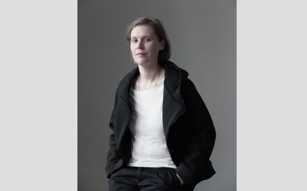 Gaba Kulka - wokalistka, pianistka, autorka słów i muzyki, mama. Wydała pięć własnych płyt, śpiewała