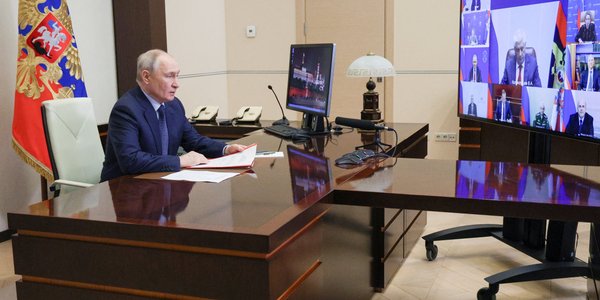 Putin w bunkrze. Strach przed ukraińskimi dronami,
