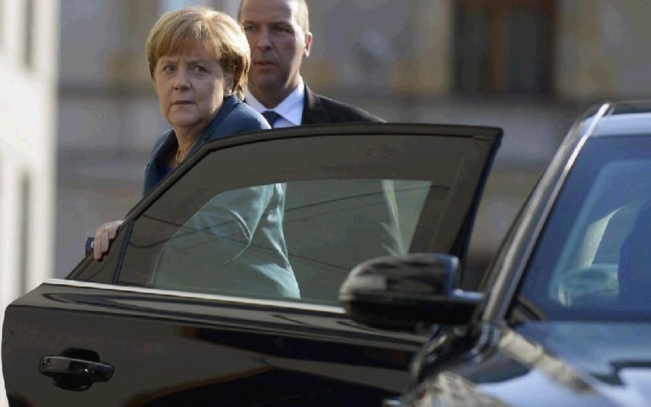 Kanclerz Angela Merkel podczas wizyty w zakładach BMW (zdjęcie z 2010 roku)