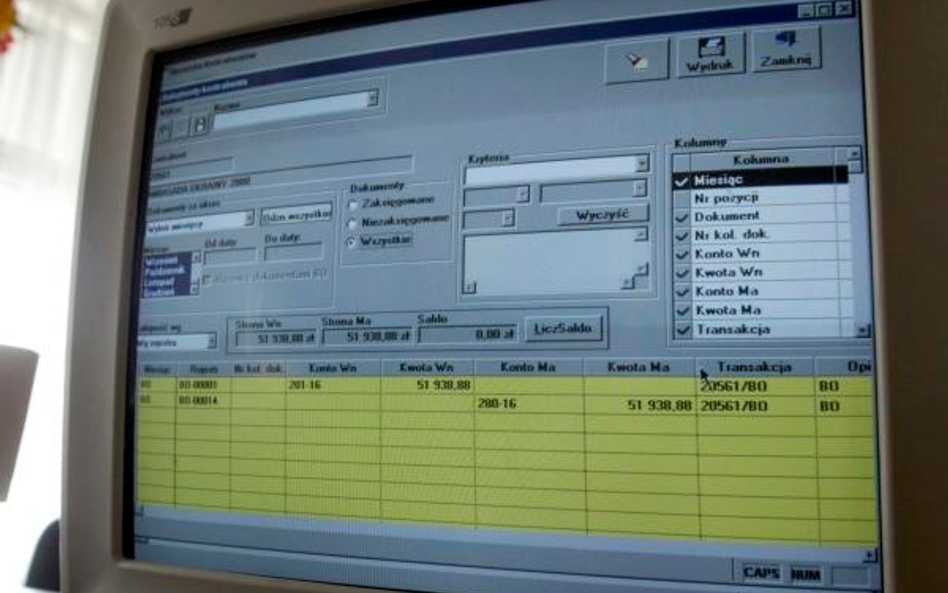 Trzeba uprościć faktury elektroniczne