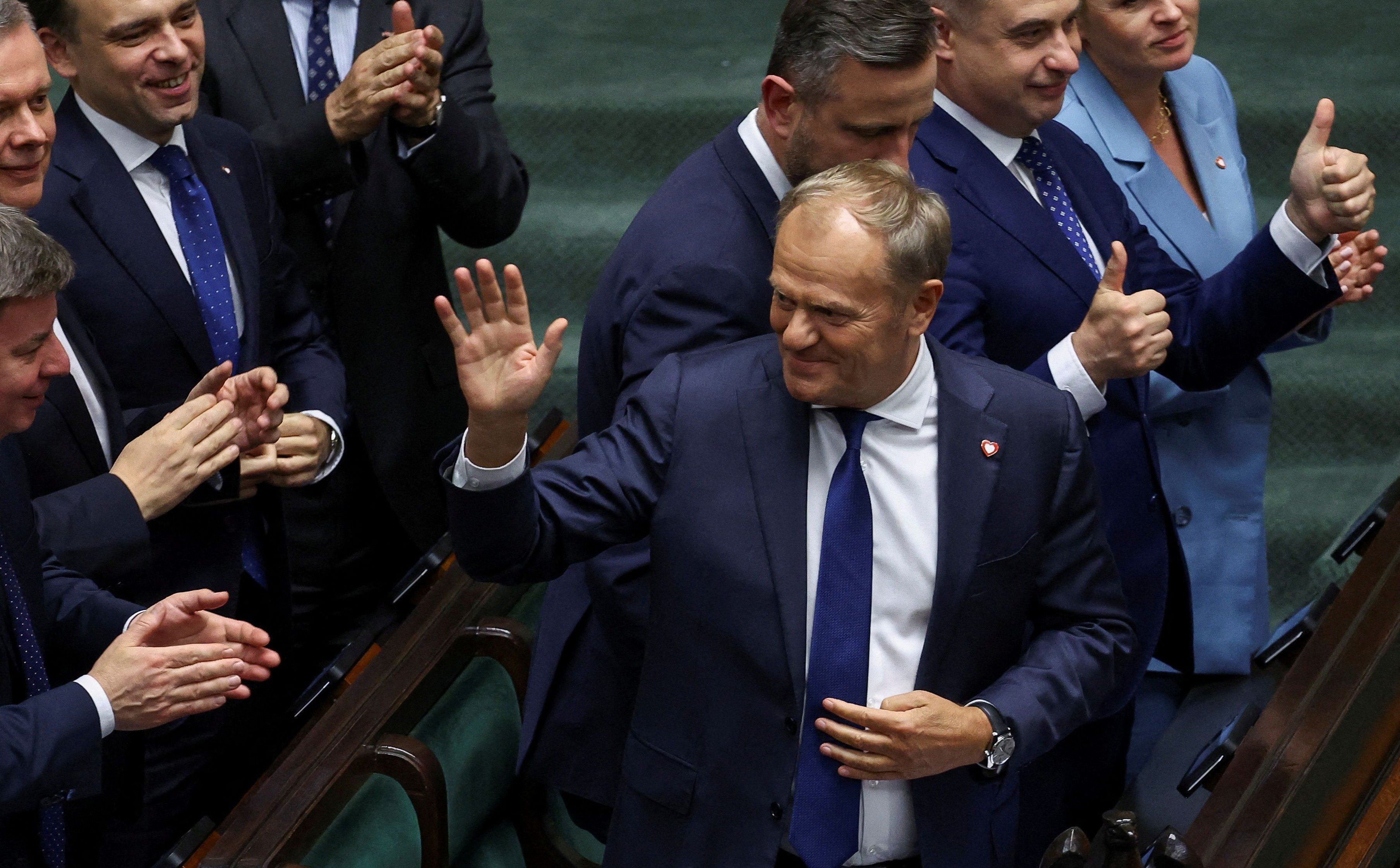 Papa Smerf z wotum zaufania. Niemieckie media piszą, iż „niewiele mu to dało”
