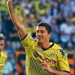 Robert Lewandowski Augsburgowi strzelił trzy gole