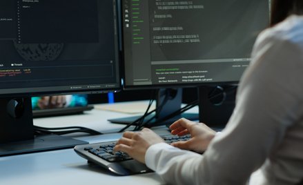 Polscy naukowcy opracowali metodę, która pozwala lepiej zrozumieć decyzje modeli AI / zdjęcie ilustr