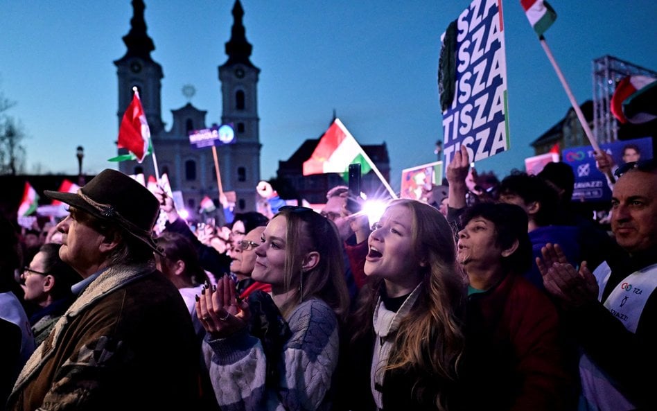 Czy polscy politycy mogą wyciągnąć wnioski z wyborów na Węgrzech?