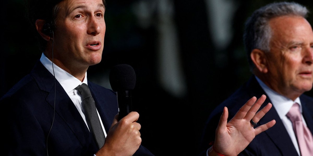 Putin sets territorial line in peace talks, Ukraine refuses