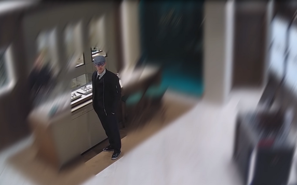 Gdańsk: Ukradł zegarek za ponad 140 tys. złotych. Policja prosi o pomoc