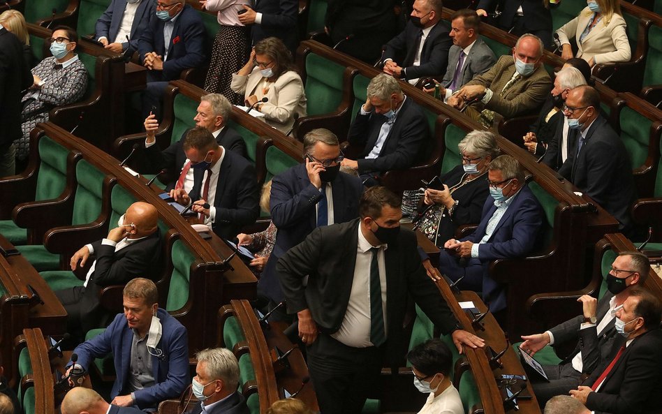 PiS chce zmiany regulaminu Sejmu ws. stanu wyjątkowego