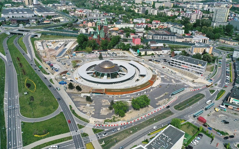 Przebudowa dawnego dworca autobusowego w Kielcach na Centrum Komunikacyjne została sfinansowana z Fu