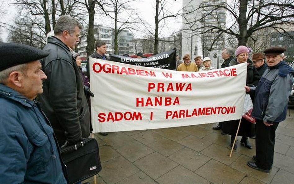 Reprywatyzacja: Nie tylko Zabużanom należą się rekompensaty