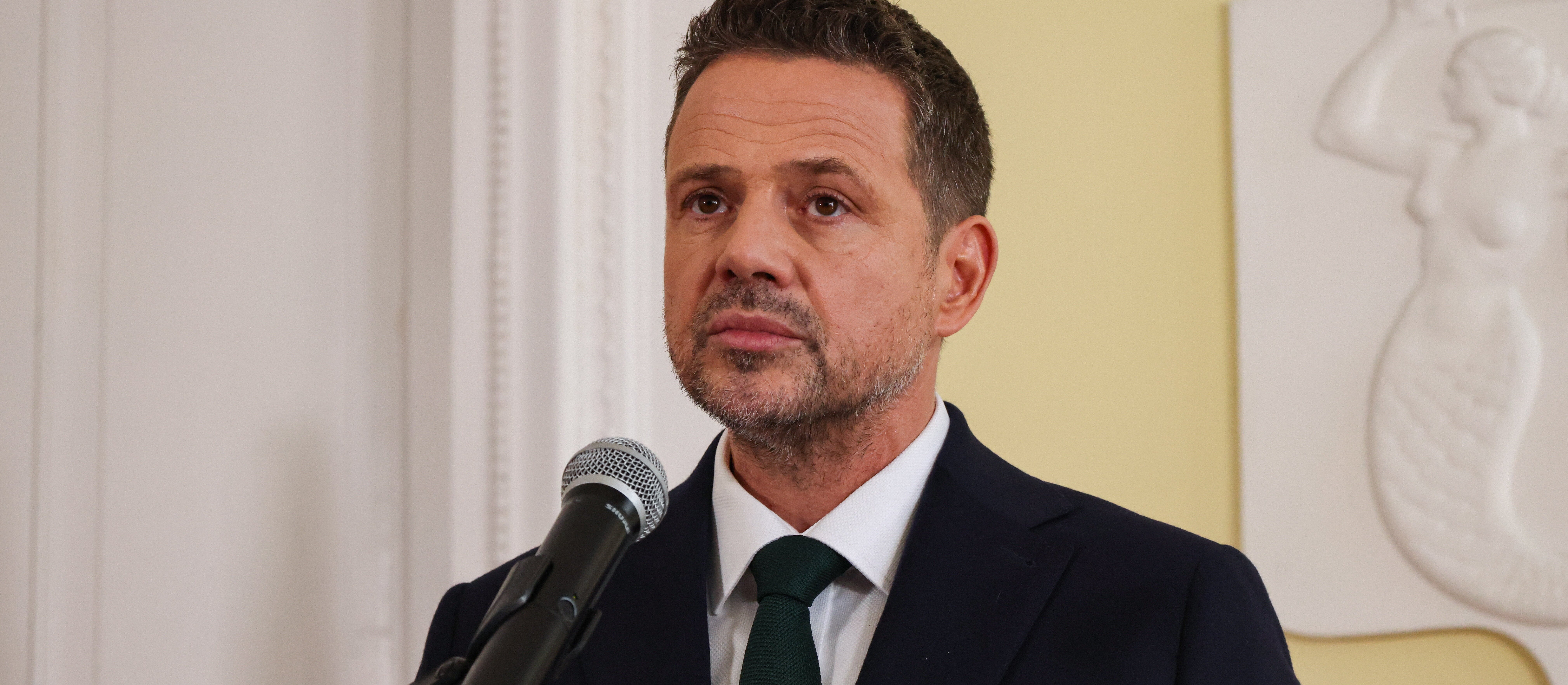 Większość Polaków za dymisją prezydenta Warszawy. Sondaż po aferze w Szpitalu Południowym