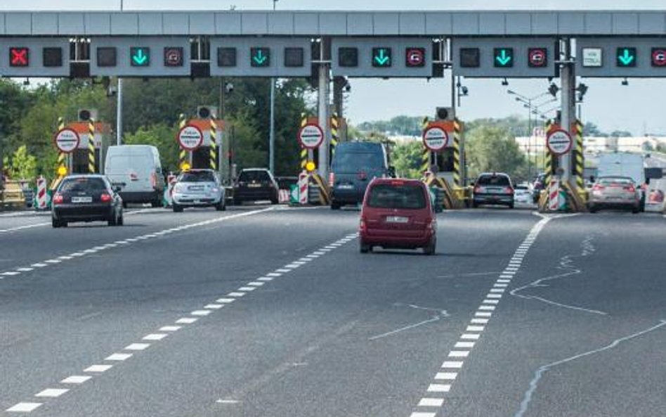 Ruch na autostradach na razie nie jest duży, ale wraz z rozpoczęciem wakacji kilkukrotnie wzrośnie. 