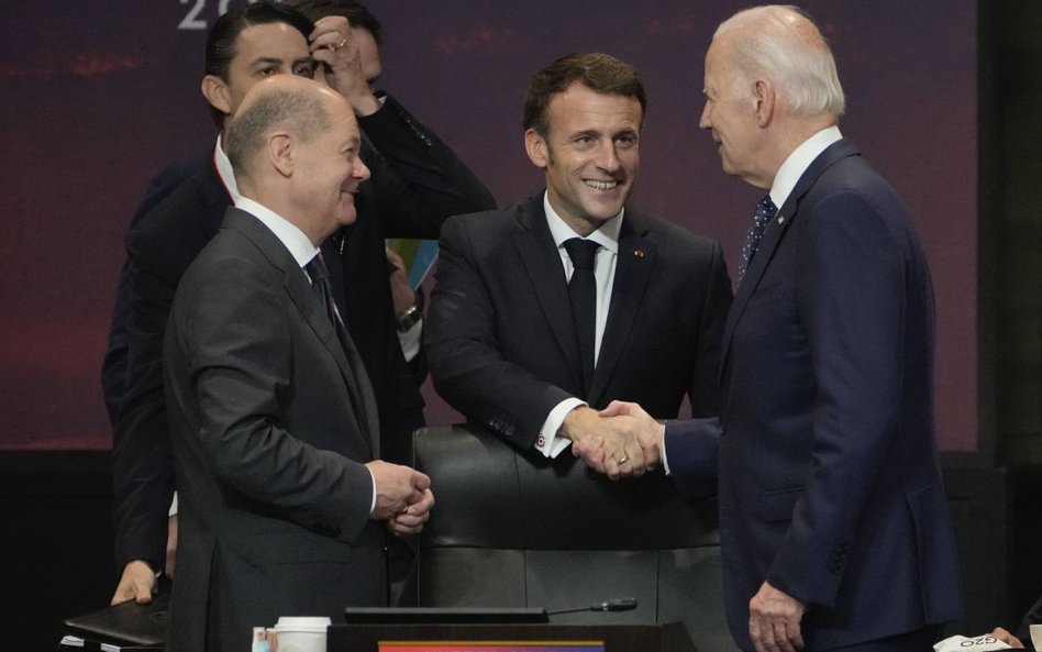 Biden, Macron i Scholz podczas szczytu G20 na Bali