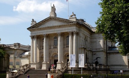 Siedziba Tate Britain w Londynie.