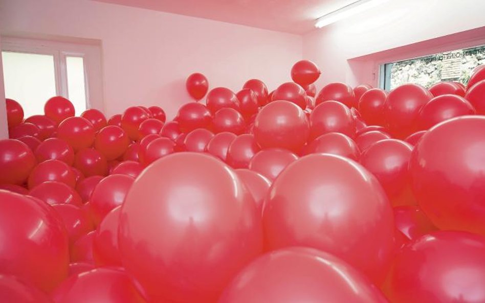 Martin Creed i jego „Czerwone balony”.