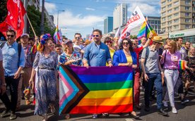 Rafał Trzaskowski wielokrotnie deklarował wsparcie dla społeczności osób LGBT, m.in. poprzez udział 