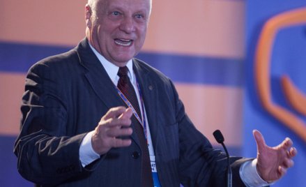 Stefan Niesiołowski: Obronimy się przed anarchią