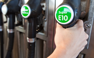 Na stacjach pojawi się nowe paliwo oznaczone symbolem E10