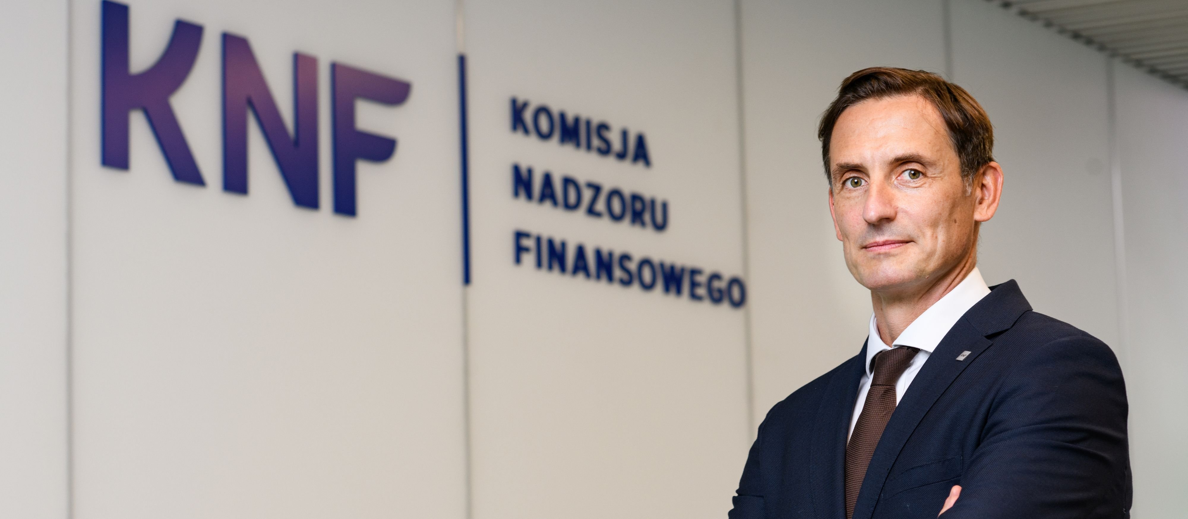 Dariusz Adamski, KNF: „Inwestowanie nie może zaczynać się od odstraszania ludzi”