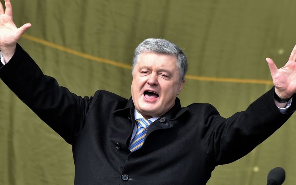 Poroszenko chwali się: Ukraina pierwszym państwem które zdywersyfikowało dostawy paliwa jądrowego