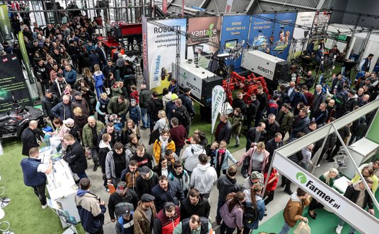 Roboty autonomiczne i systemy rolnictwa precyzyjnego przyciągają uwagę wielu rolników w czasie w tar