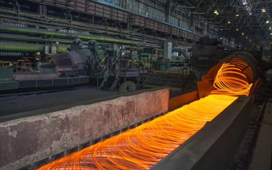 Włoski rząd skarży ArcelorMittal w sądzie