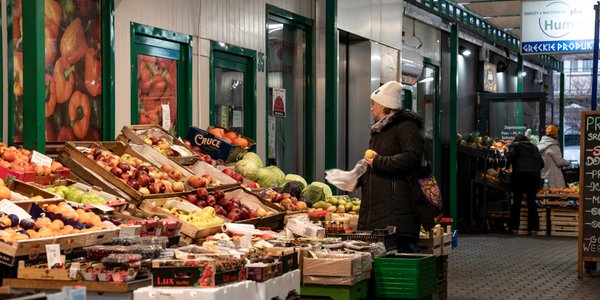 Sprzedaż detaliczna wystrzeliła. GUS: aż 18,1 proc. w miesiąc